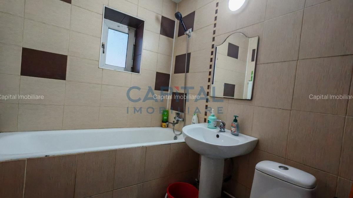 De vanzare apartament decomandat, 3 camere comision0% - 5