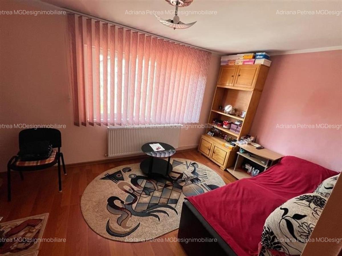 Apartament cu 2 camere semidecomandat în Circumvalațiunii - 8