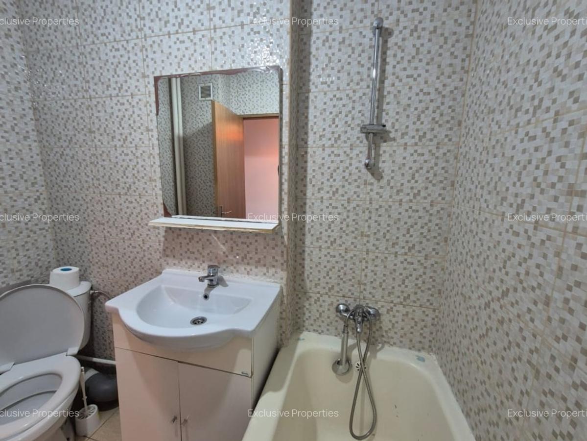 Apartament 3 camere Stefan Cel Mare Lizeanu bloc izolat vedere spate - 7