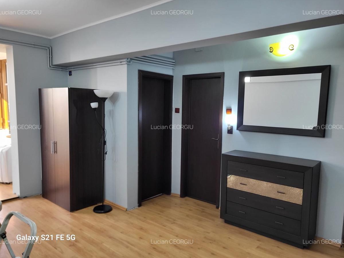 Ultracentral, km 0, mobilat și utilat complet - 2