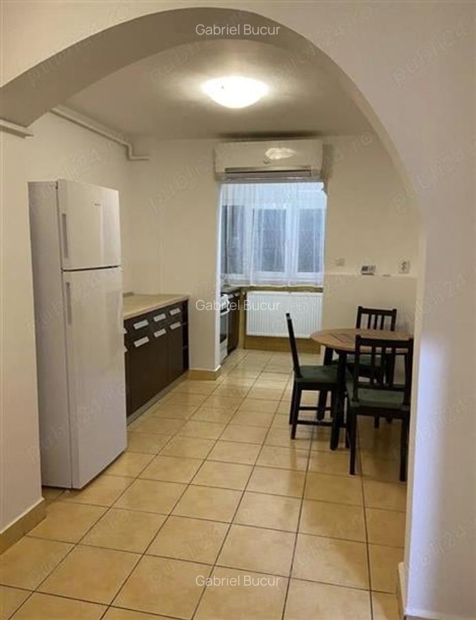 Apartament cu 3 camere decomandat, mobilat în Apărătorii Patriei - 9