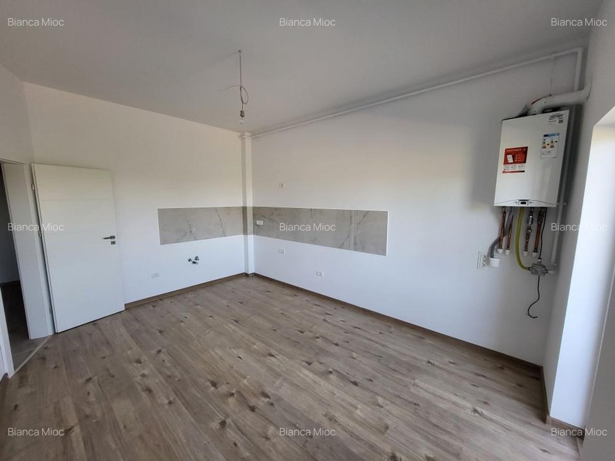 Apartament cu 2 camere decomandat în Girocului - 2