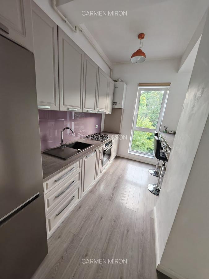 Apartament de vânzare, 3 camere semidecomandat, etaj 5/6 Tăietura Turcului - 2