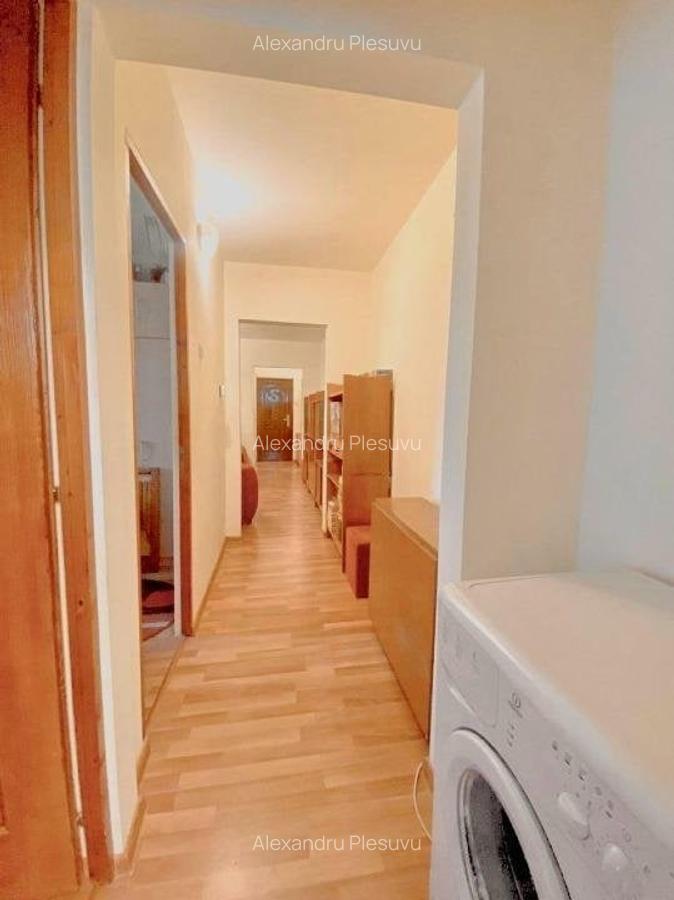 DE VANZARE-APARTAMENT 3 CAMERE-ALEXANDRU CEL BUN - 1