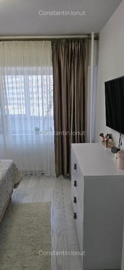 Apartament cu 3 camere decomandat în Obor - 5