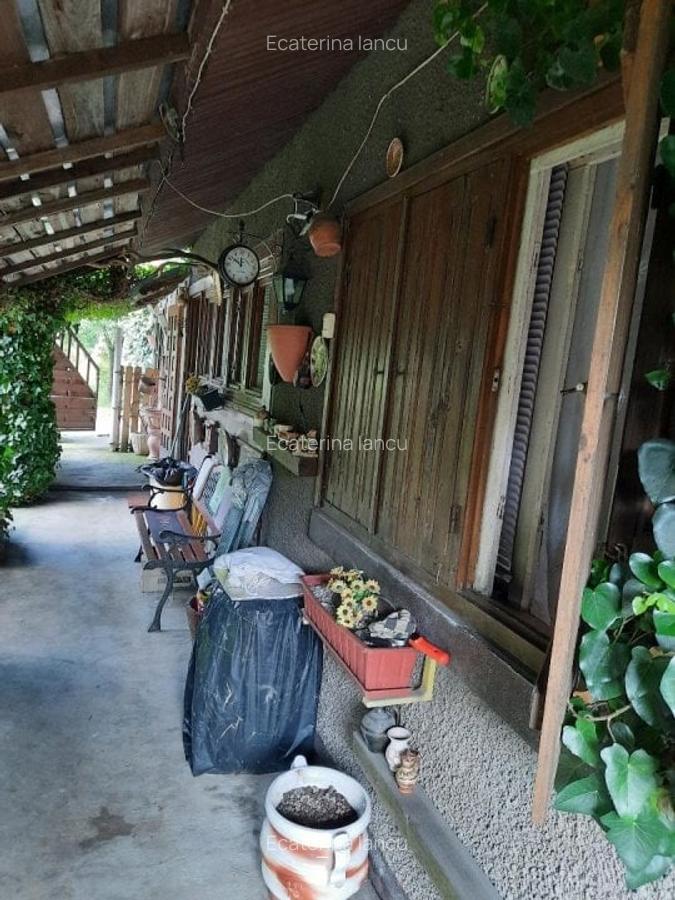 Casă cu 4 camere în Cocorăștii Colț - 10