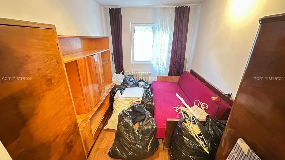 De vanzare apartament 3 camre Dacia Labirint parter inalt - 4