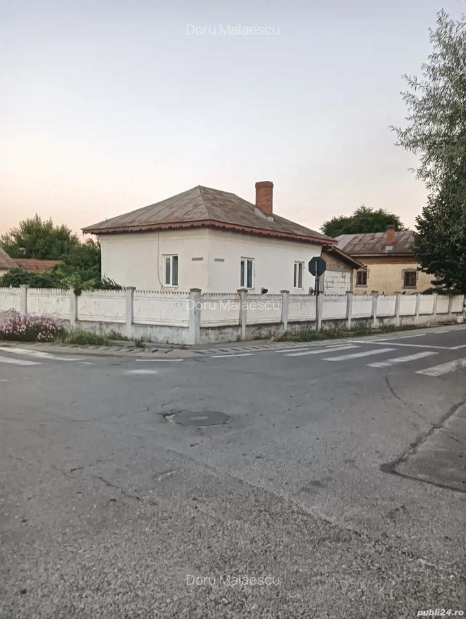Vind casa pe col? - 4
