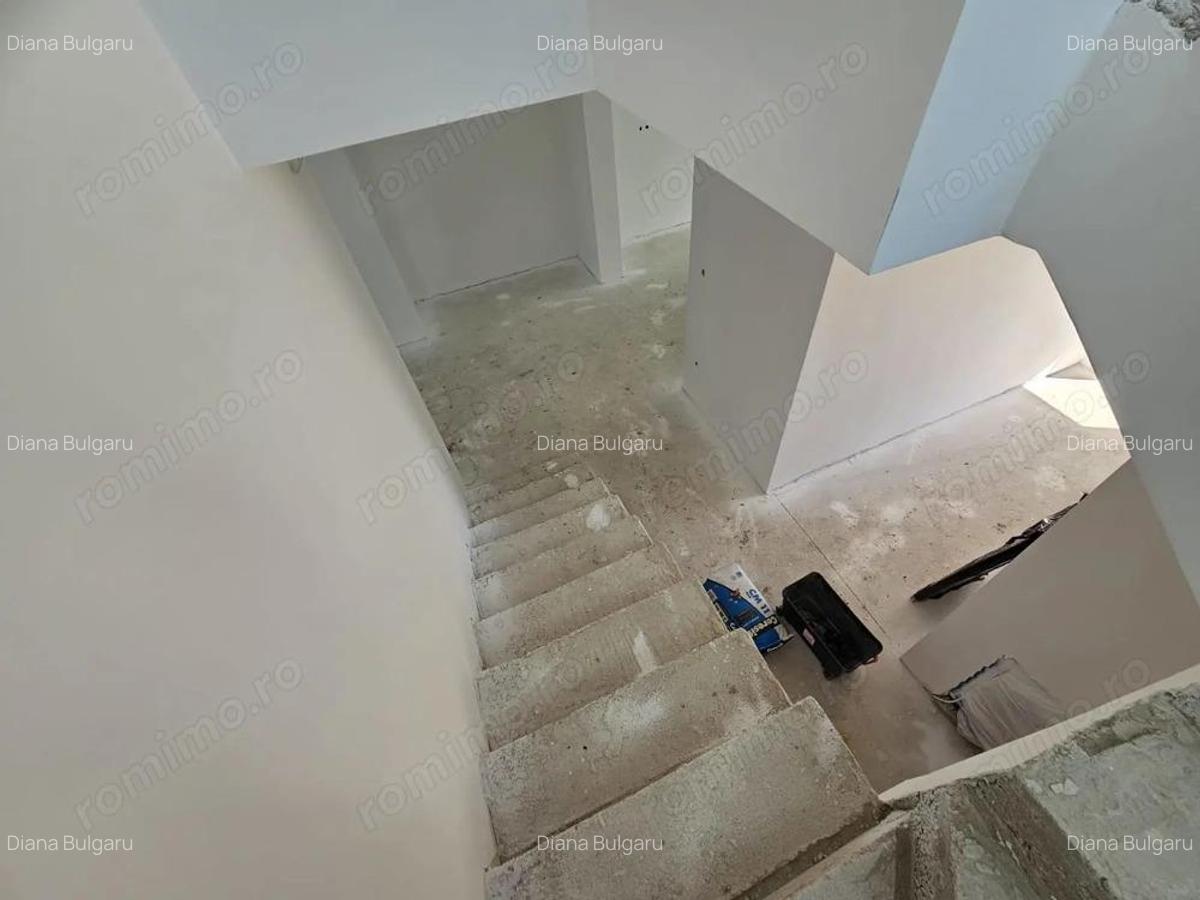 Despartit prin garaj. Posibilitate personalizare - 4