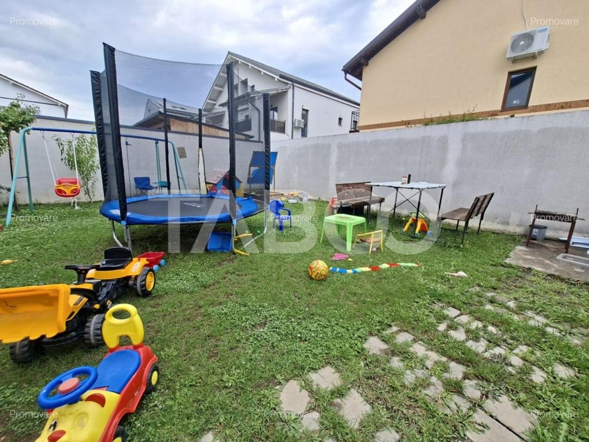 Apartament de vanzare 2 camere la etaj 1 + bloc cu gradina privata - 9