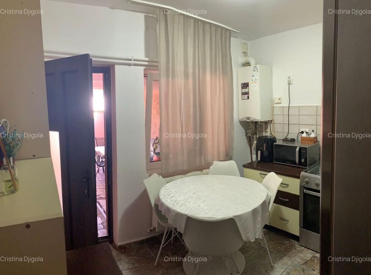CASA cu 3 CAMERE langa Piata Rahova, Strada Ghiocului Nr 5 - 1