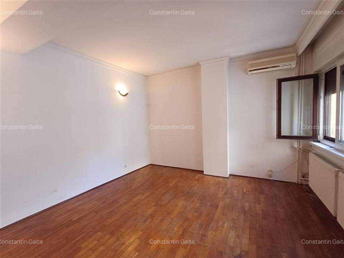 Casa 7 camere - 232 s.u. - Piata Domenii - comision 0% - 10