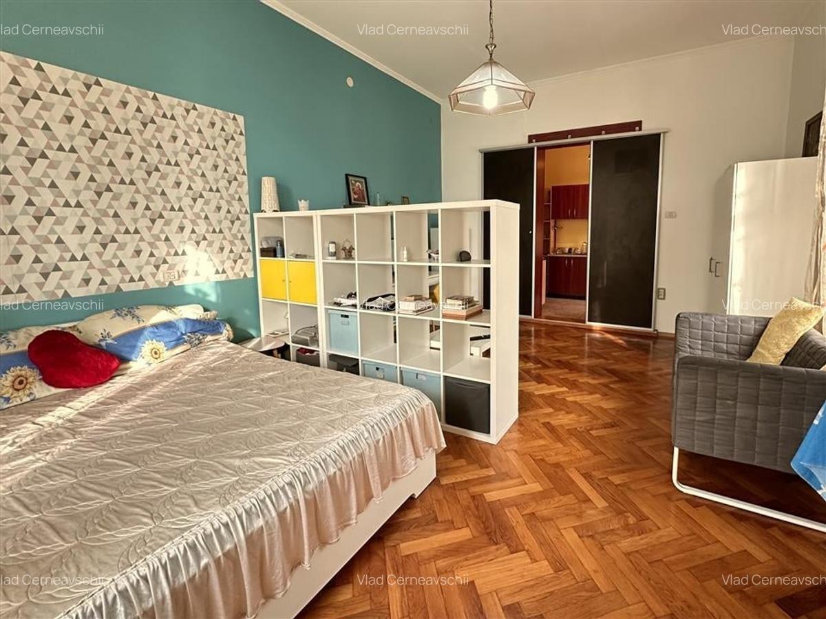 Apartament 3 camere. Arad, zona Central - 2