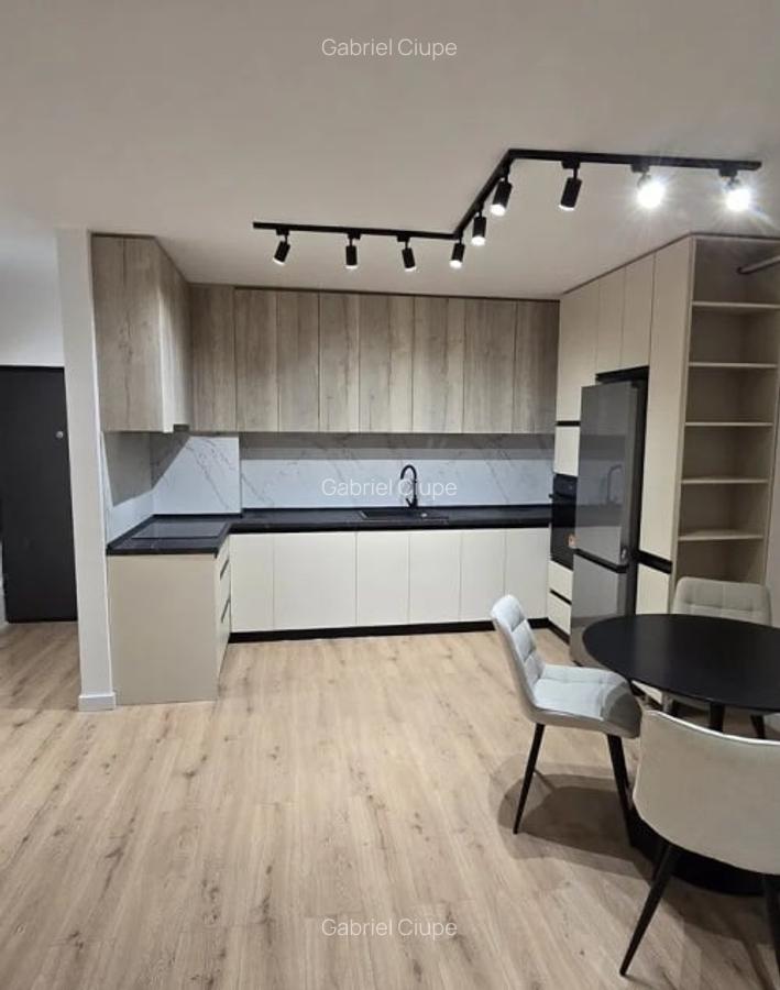 Apartament cu 2 camere, 45 mp, balcon, zona Eroilor - 6