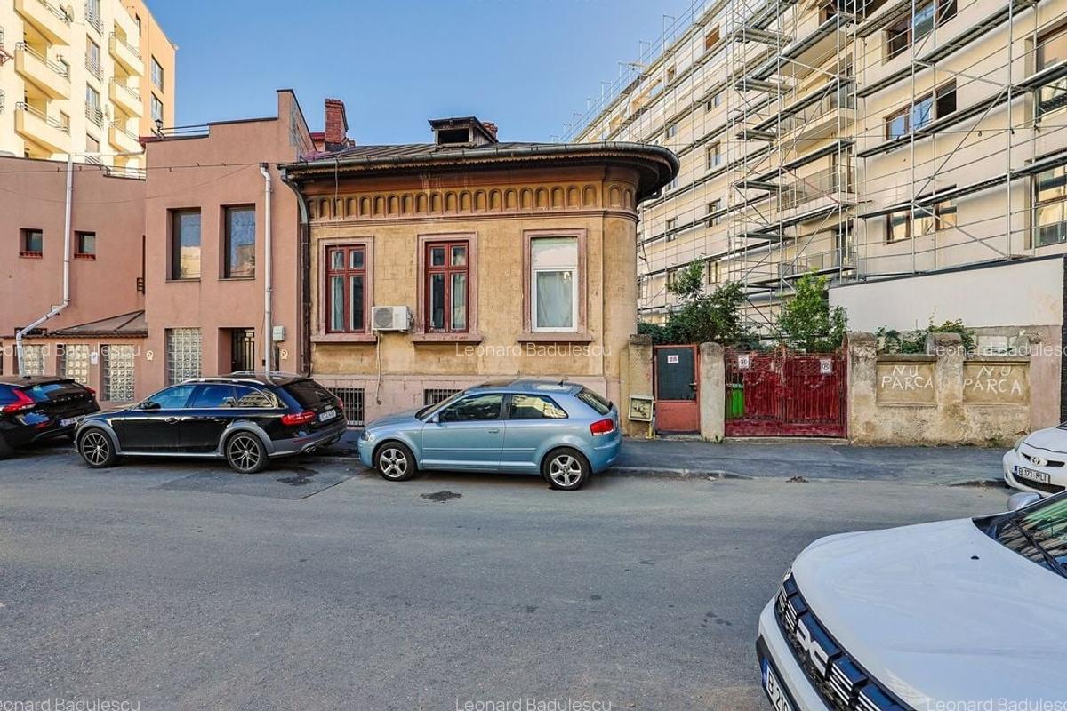 Decebal-Invingatorilor Vila 6 camere-455mp teren - 14 Decebal-Invingatorilor Vila 6 camere-455mp teren - 14