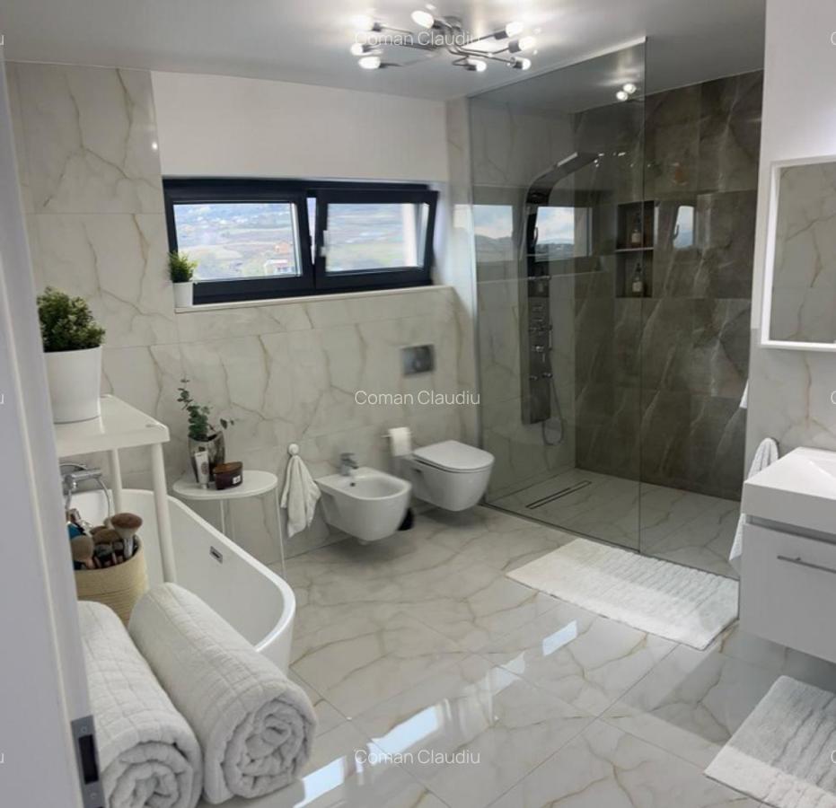 COMISION 0!!! Casa Exclusivista / zona Terra Gardens - 7
