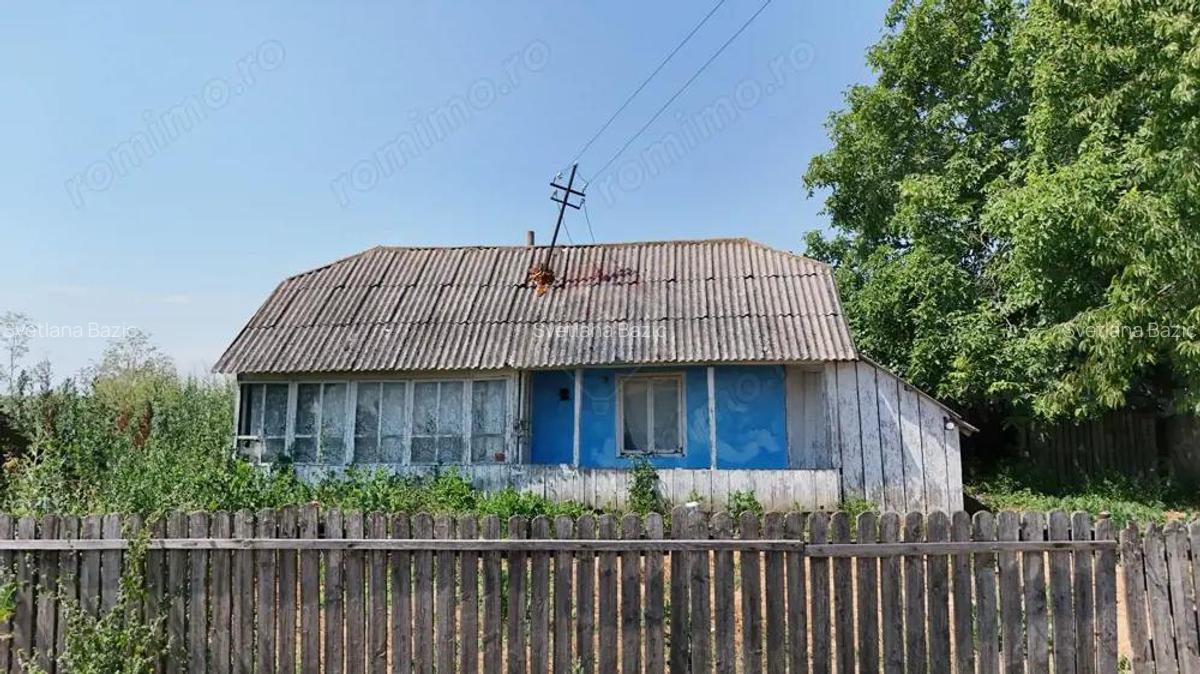 Casa batraneasca cu teren intravilan in apropiere de de Boto?ani - 1