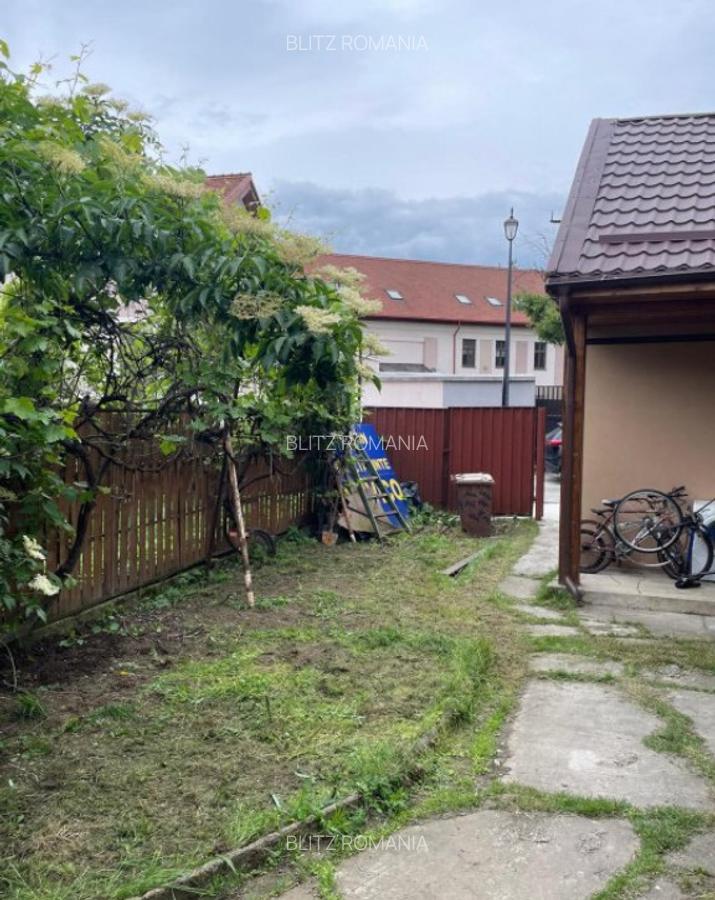 Casa de vanzare, cu 4 camere, 140 mp, zona Centru Vechi - 13