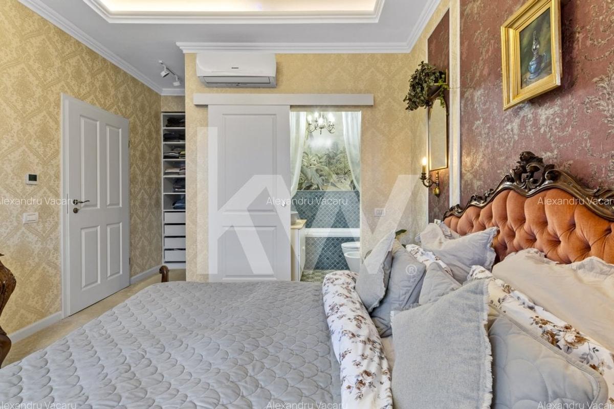 Apartament cu 4 camere decomandat în Centrul Istoric - 12