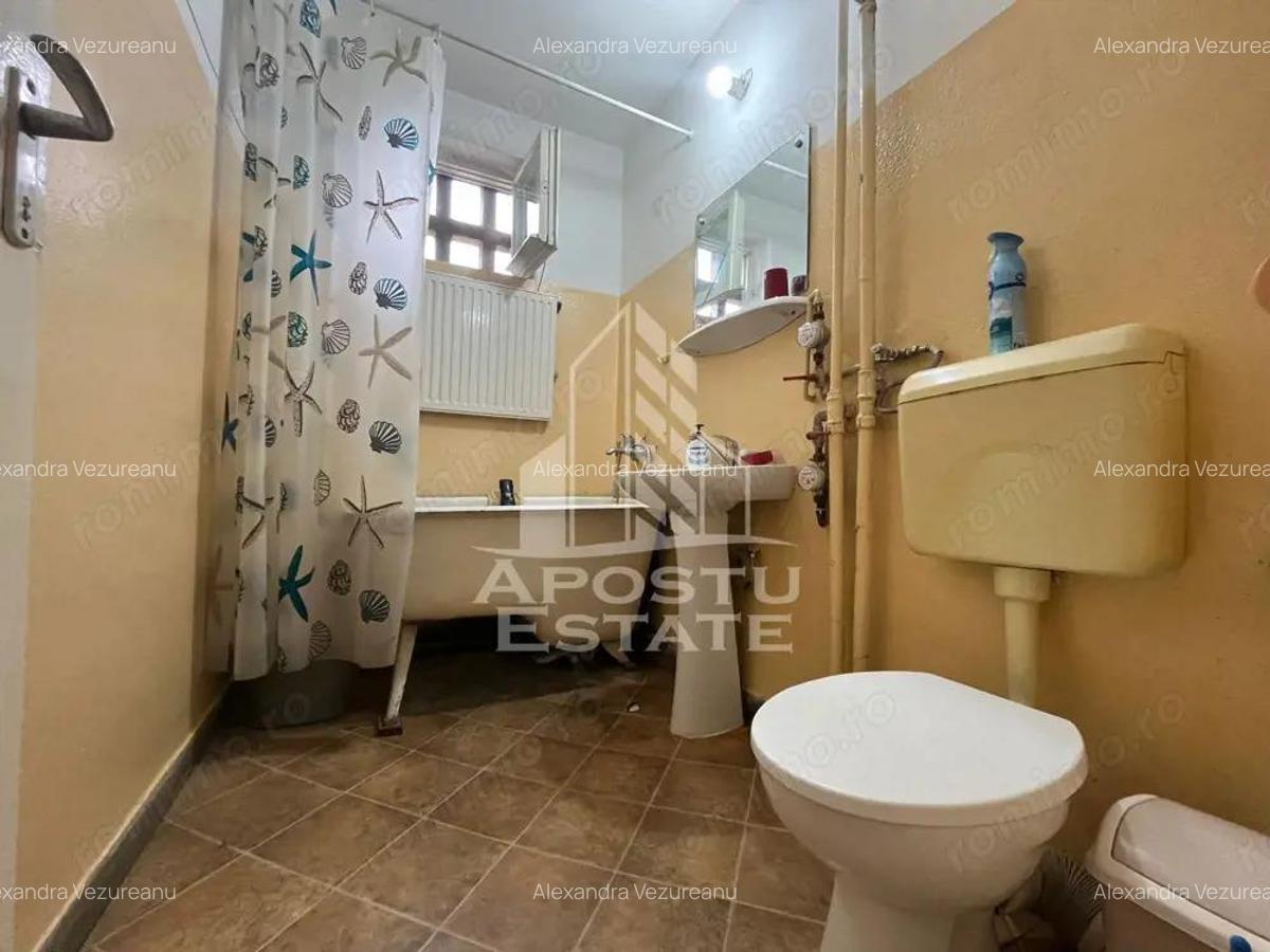 Apartament cu 3 camere, semidecomandat, etajul 2, zona Centrala - 7