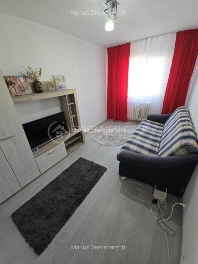 Garsonieră decomandată, mobilată în Podu Roș - 3