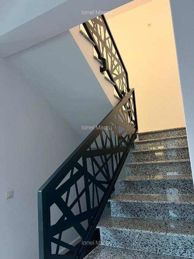Casa de vanzare 195000 + TVA - 2