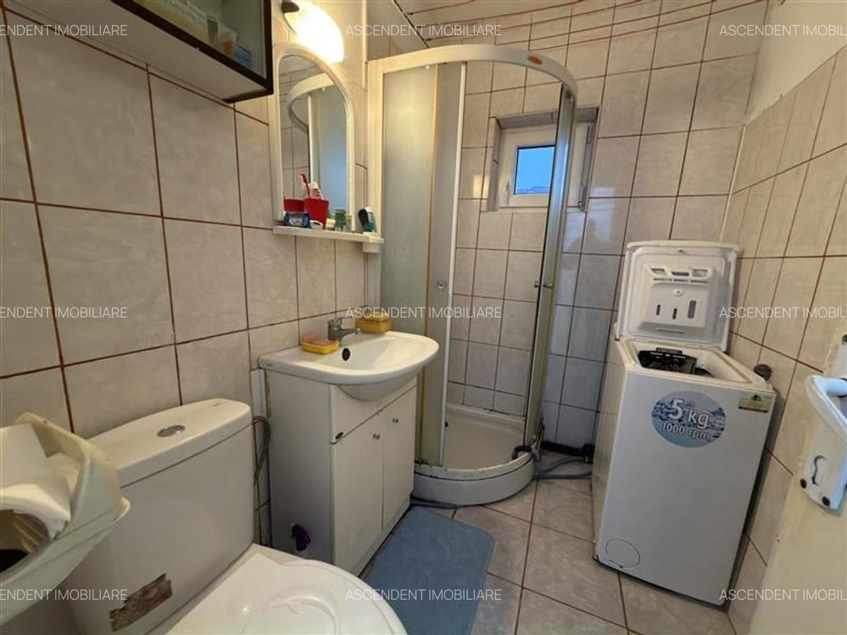 FILM&3D! Refugiu urban,decomandat, farmec autentic,balcon spatios,Dambu Petros,T - 15