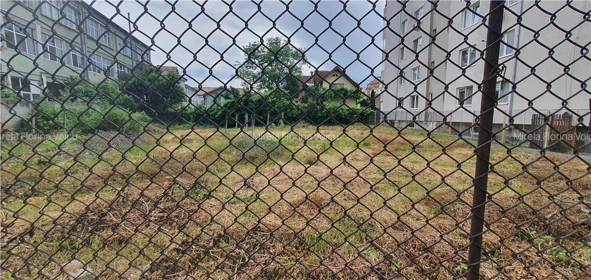 Teren Construcții intravilan de 965 mp, în Central - 4