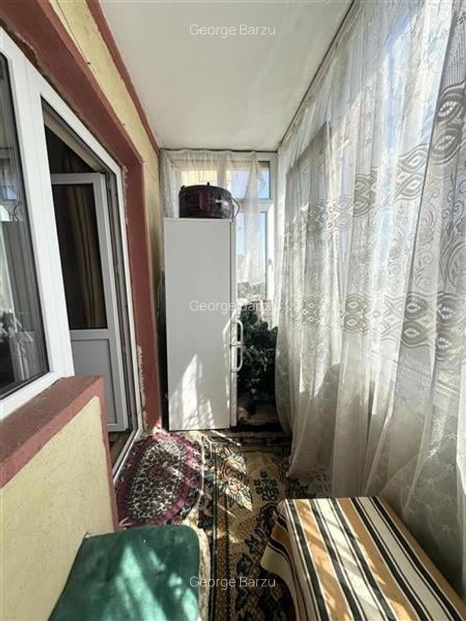 Apartament 3 Camere Decomandat, Etaj Intermediar, zona Km 4-5 - 13