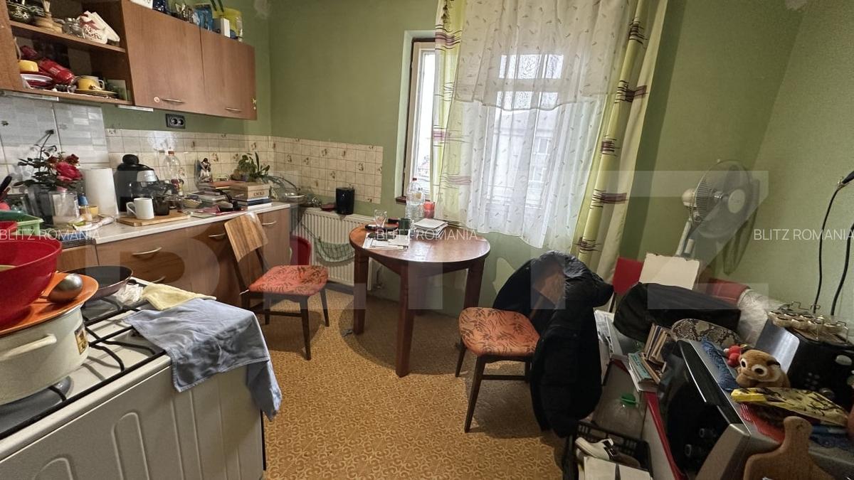 Apartament decomandat cu 3 camere, oportunitate de investitie, zona Salca - 1