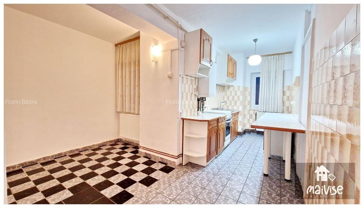 Garsoniera suprafata generoasa, zona Centrul Civic - 11