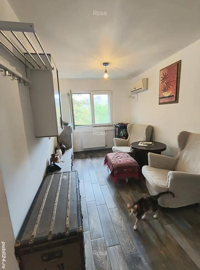 Proprietar Vand Apartament 4 camere, 65 m, balcon, renovat, mobilat, Bulevardul 1 Decembrie 1918 - 11 Proprietar Vand Apartament 4 camere, 65 m, balcon, renovat, mobilat, Bulevardul 1 Decembrie 1918 - 11