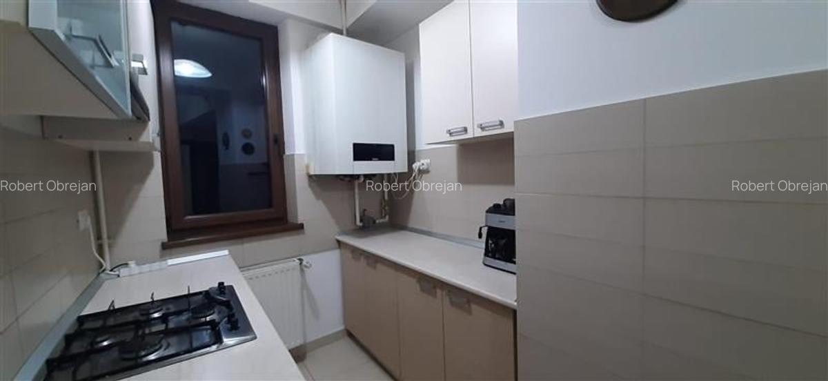 Apartament cu 3 camere decomandat, mobilat în Băneasa - 16