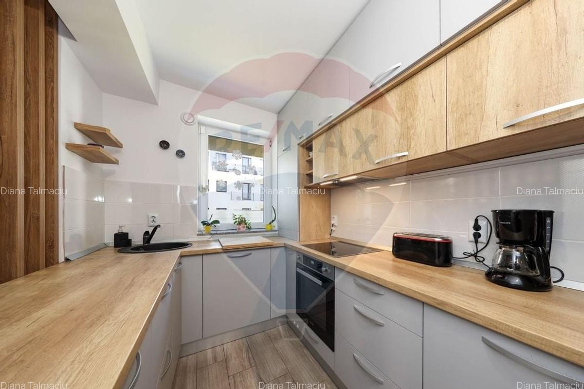 Apartament cu 3 camere decomandat, mobilat în Tractorul - 8