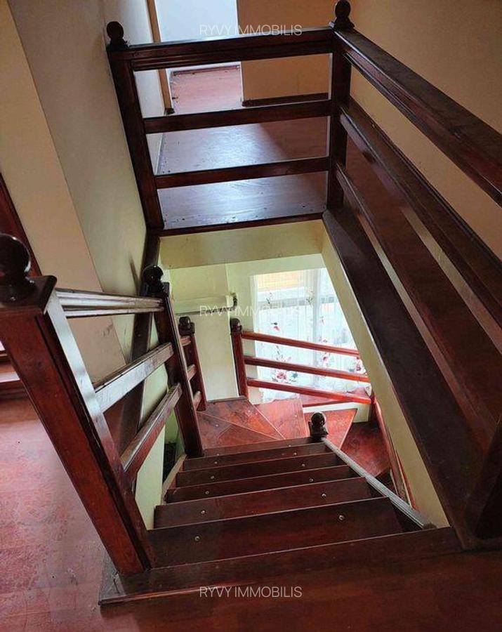 Casa complet renovata, pentru locuin?a sau pensiune t... - 2