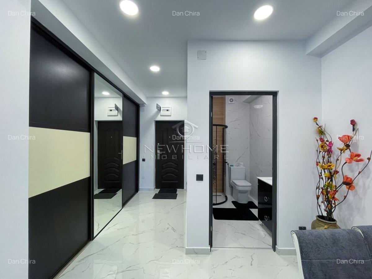 Apartament de închiriat cu 3 camere,  zona Iris - 15