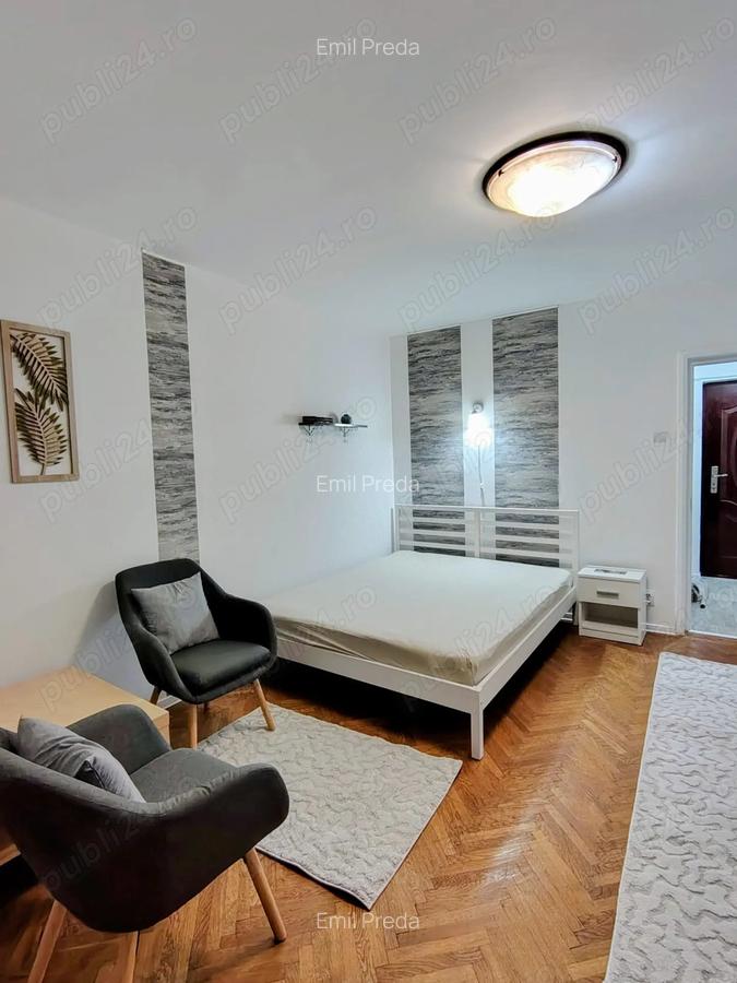 Inchiriez garsoniera. - 2