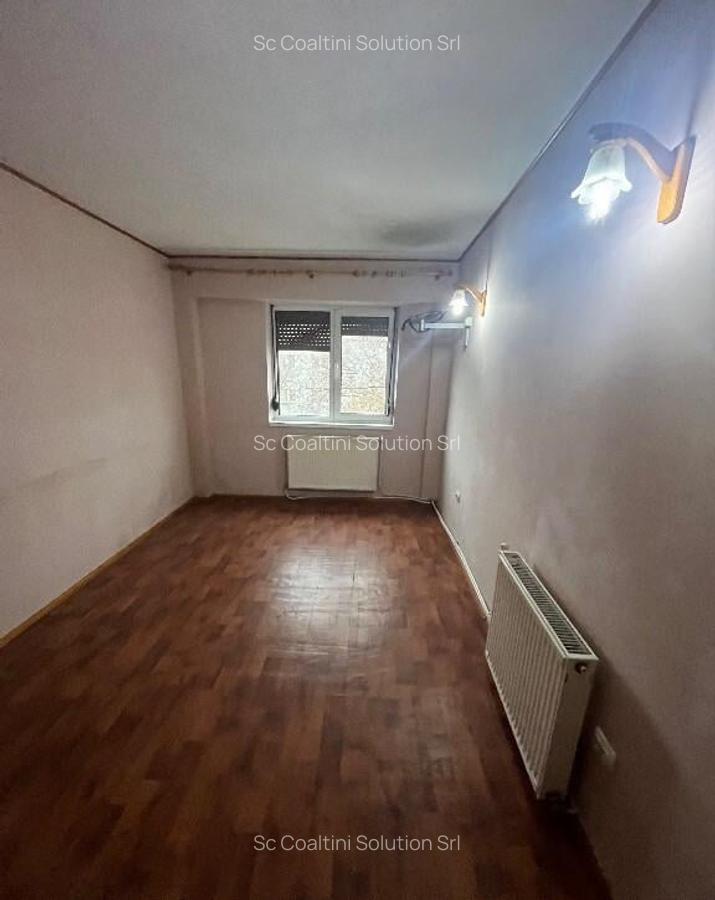 Apartament 3 camere Garii ,Liber - 12
