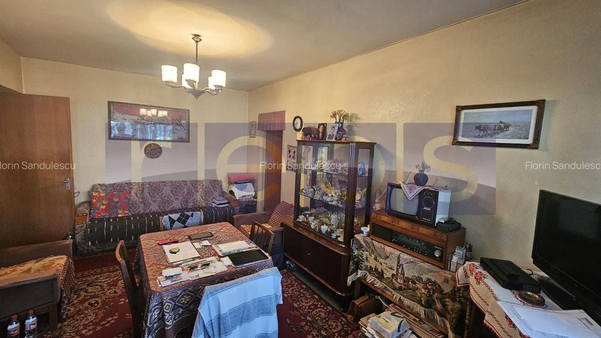 DE VANZARE AP 3 CAMERE 72 MP LUJERULUI | SEMIDECOMANDAT | METROU - 2