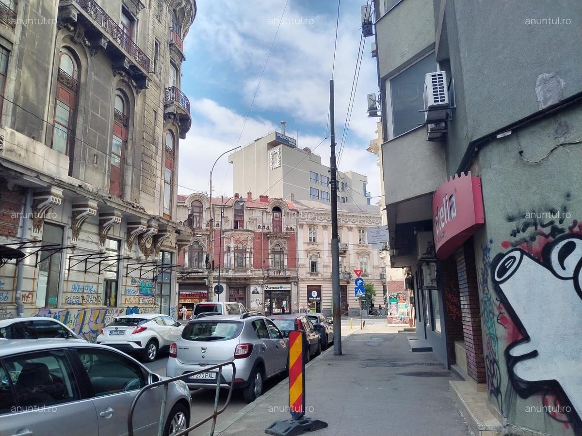 Universitate, Teatrul National, bloc an 80 - 4