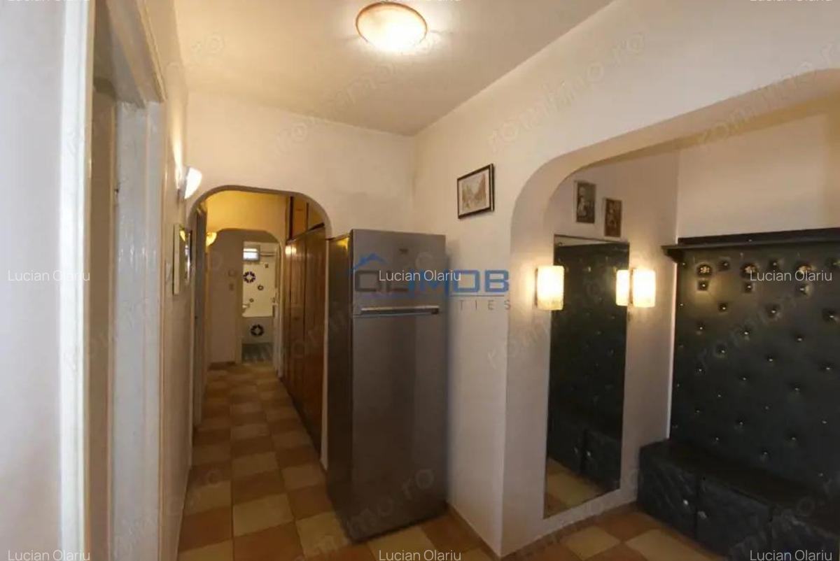 Apartament 3 camere de vanzare vedere spate Bulevardul Tei - 7
