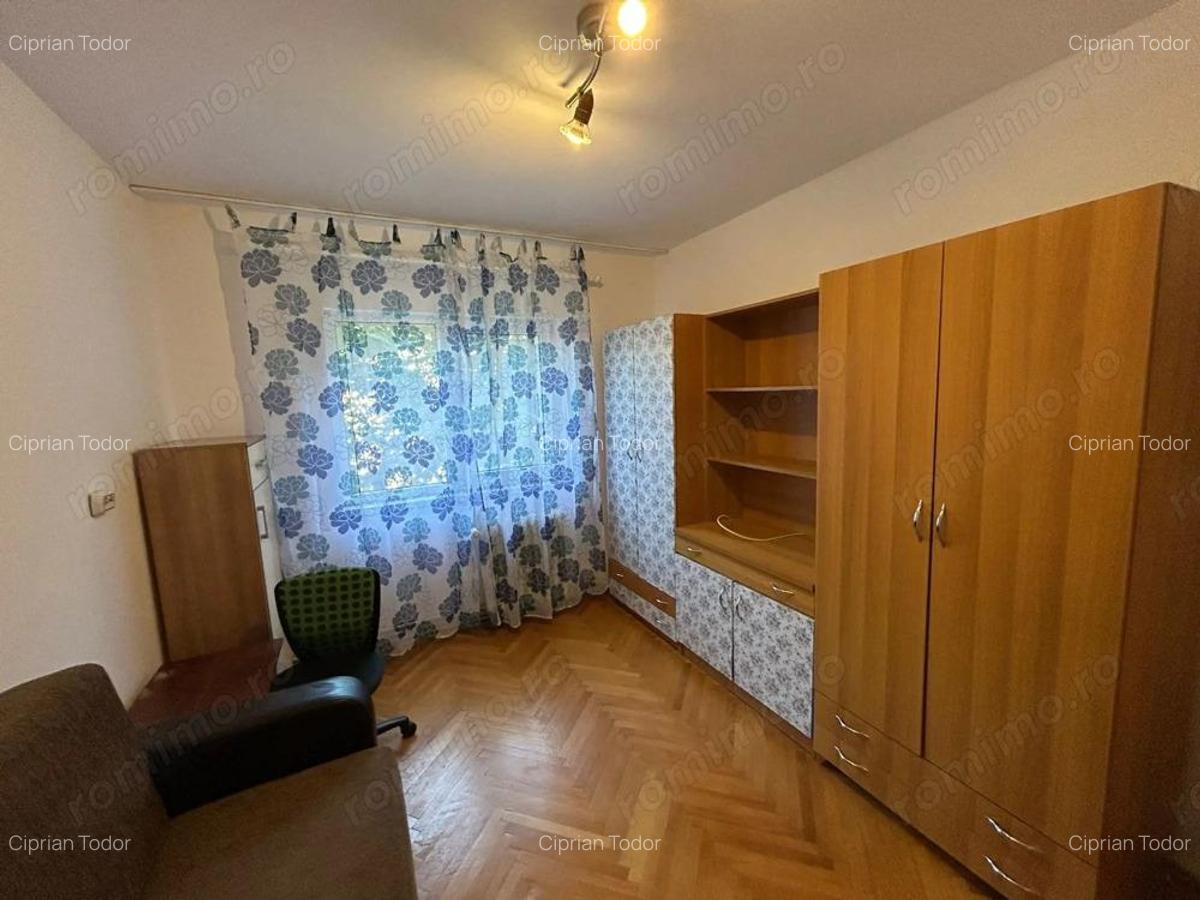 Apartament 3 camere, etaj 3 - zona Tolstoi - 9