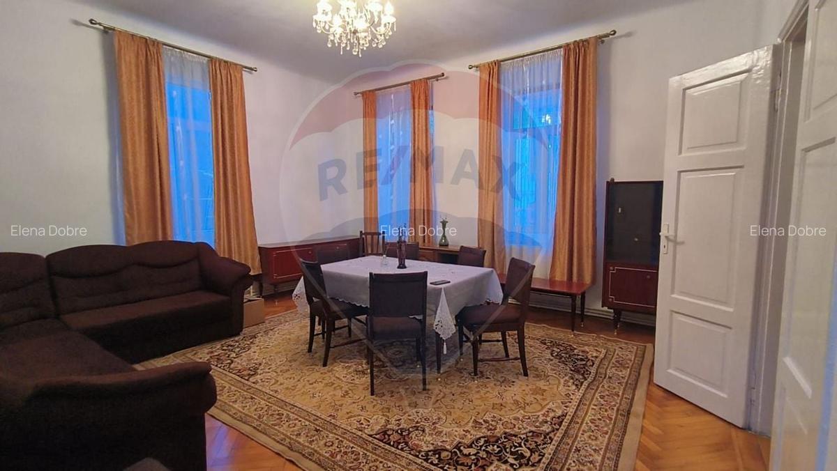 Casa cu 3 camere de vanzare in zona Centrala - 3