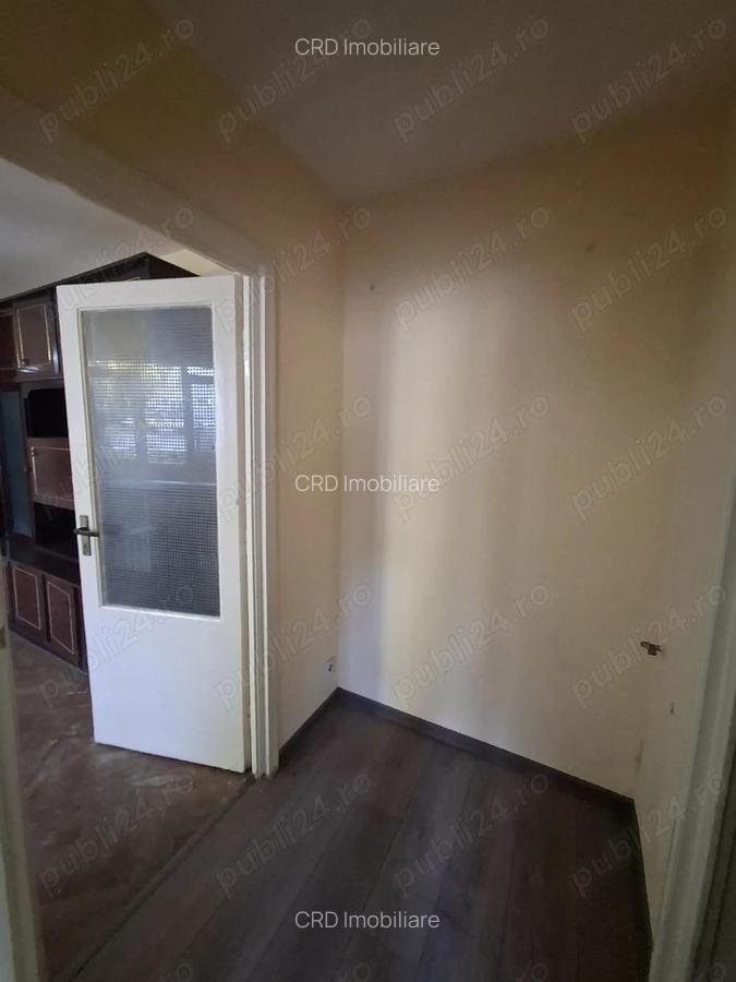 Str. George Cosbuc (zona scolii N. Iorga) apartament 2 camere, bloc de caramida - 3