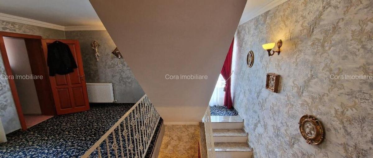 Casa de vanzare, Sanmartin la intrarea in localitate - 10