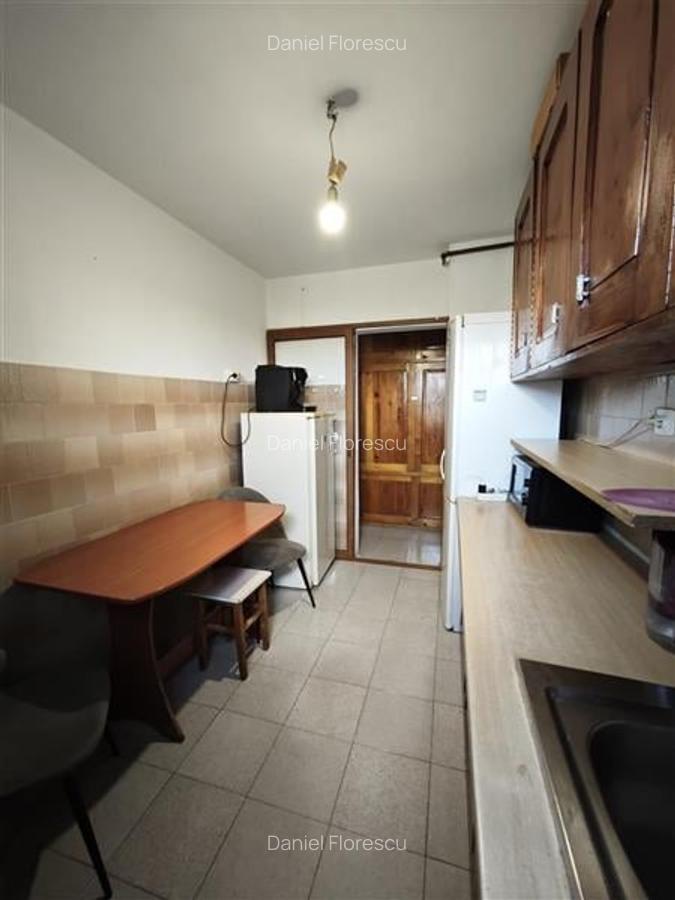 Vanzare apartament 2 camere, zona Scriitorilor, etajul 3/4 - 18