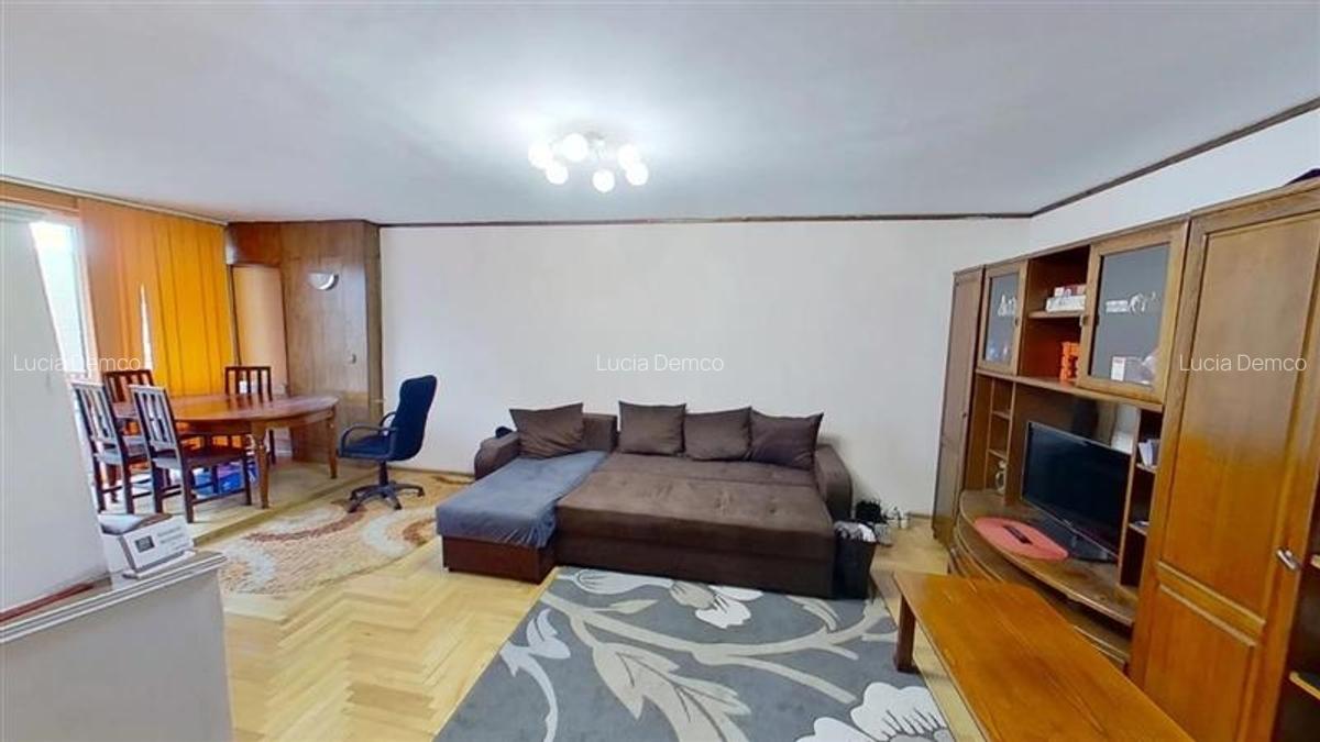 Apartament cu 3 camere decomandat, mobilat în Centrul Civic - 7