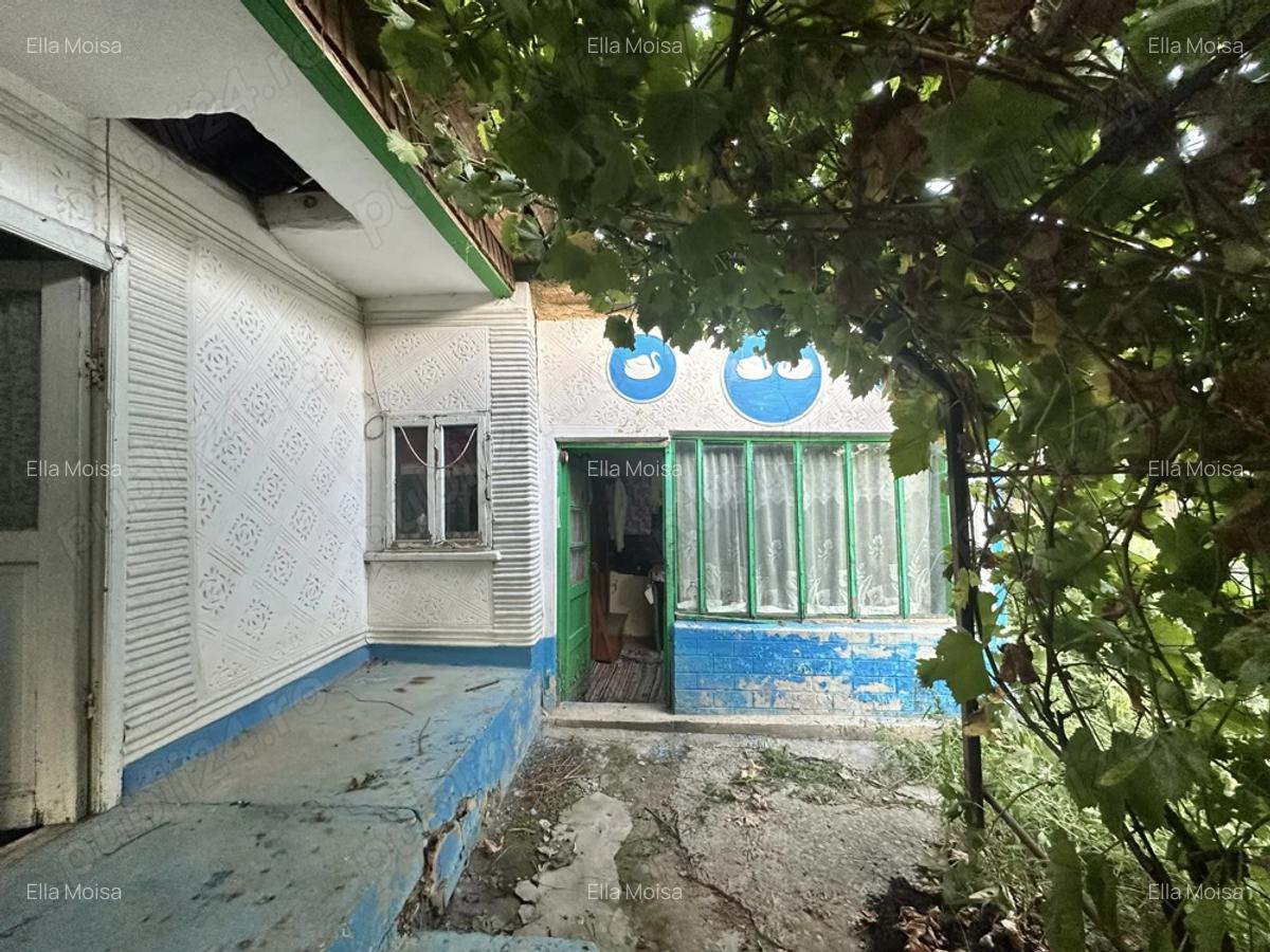 Vand casa batraneasca - 2 Vand casa batraneasca - 2