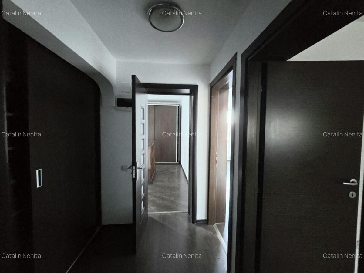 Apartament cu 6 camere nedecomandat în Moșilor - 26