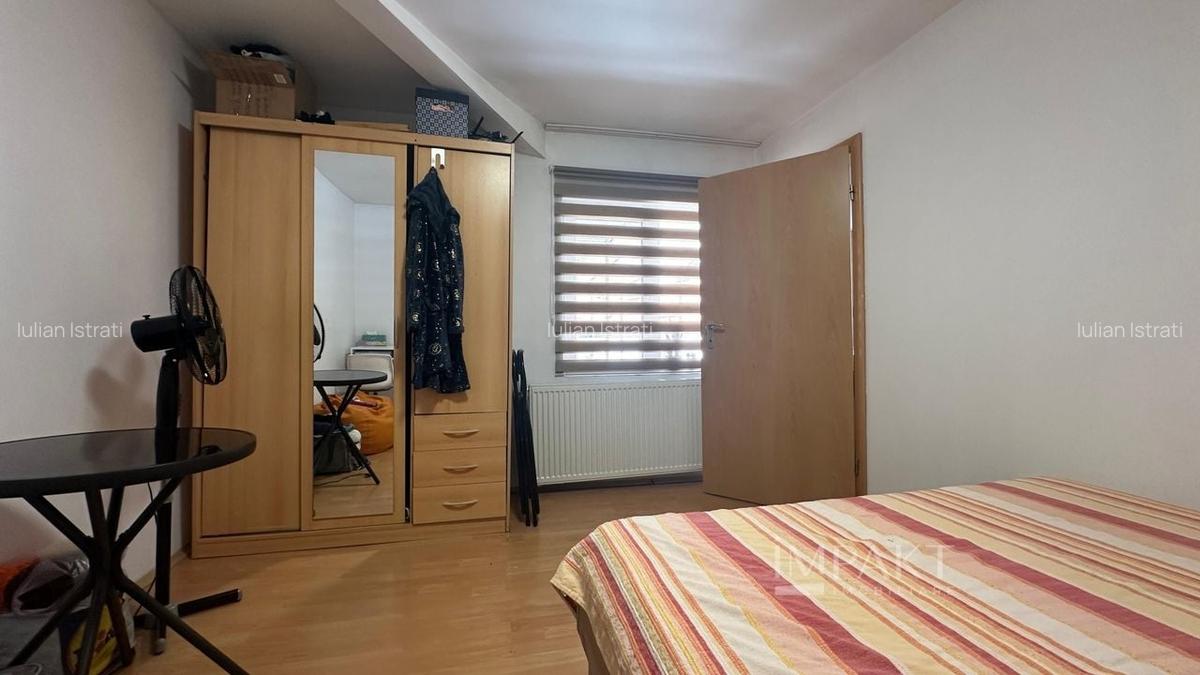 Imobil cu 5 apartamente separate, ideal pentru investitie - zona UMF! - 24